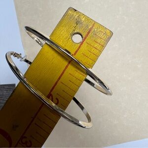 Gold tone beautiful new hoop earrings